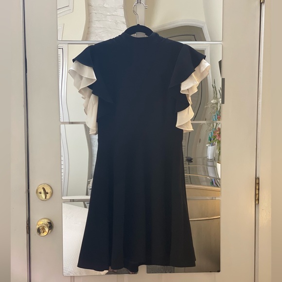 CINQ a' SEPT NWT'S SEXY SECRETARY CLASSY YET SEXY LITTLE BLACK DRESS | Size 6 - Picture 11 of 16